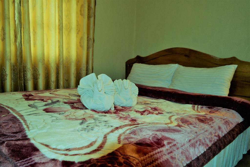 Vilmic Lake Inn & Holiday Bungalow นูวาราเอลิยา ภายนอก รูปภาพ